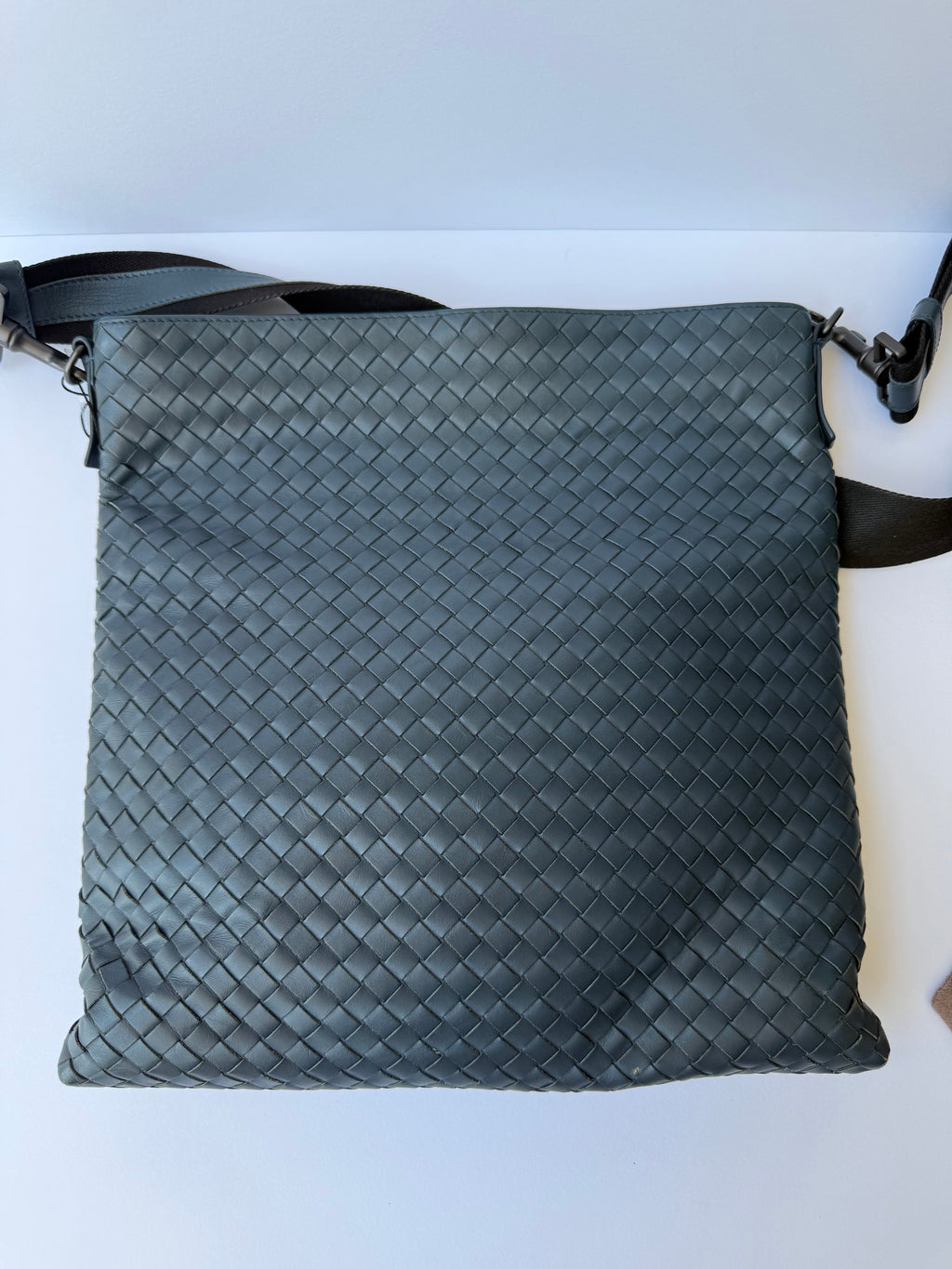 Bottega Veneta Intrecciato Crossbody Messenger Bag — Steel Blue
