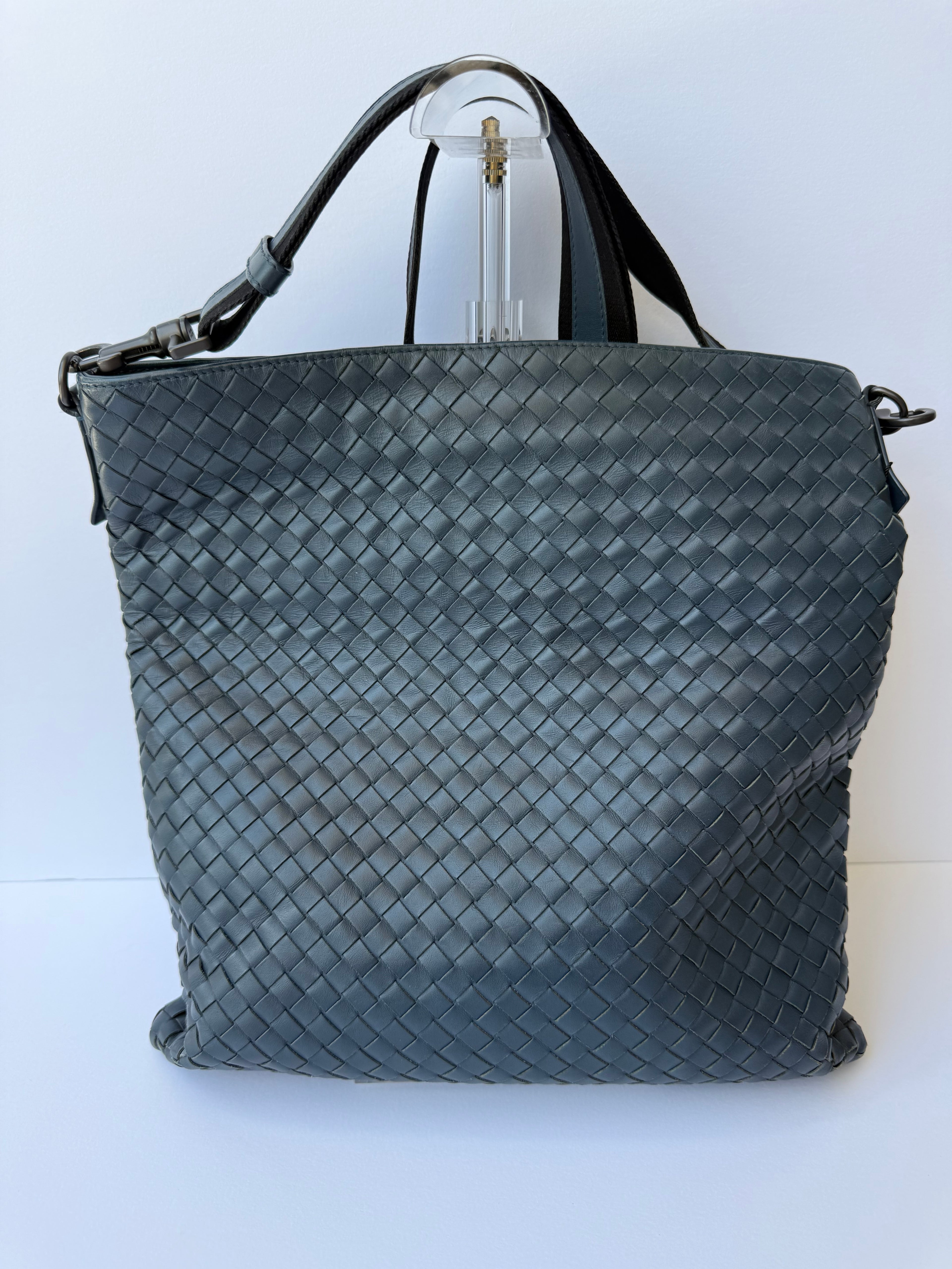Bottega Veneta Intrecciato Crossbody Messenger Bag — Steel Blue