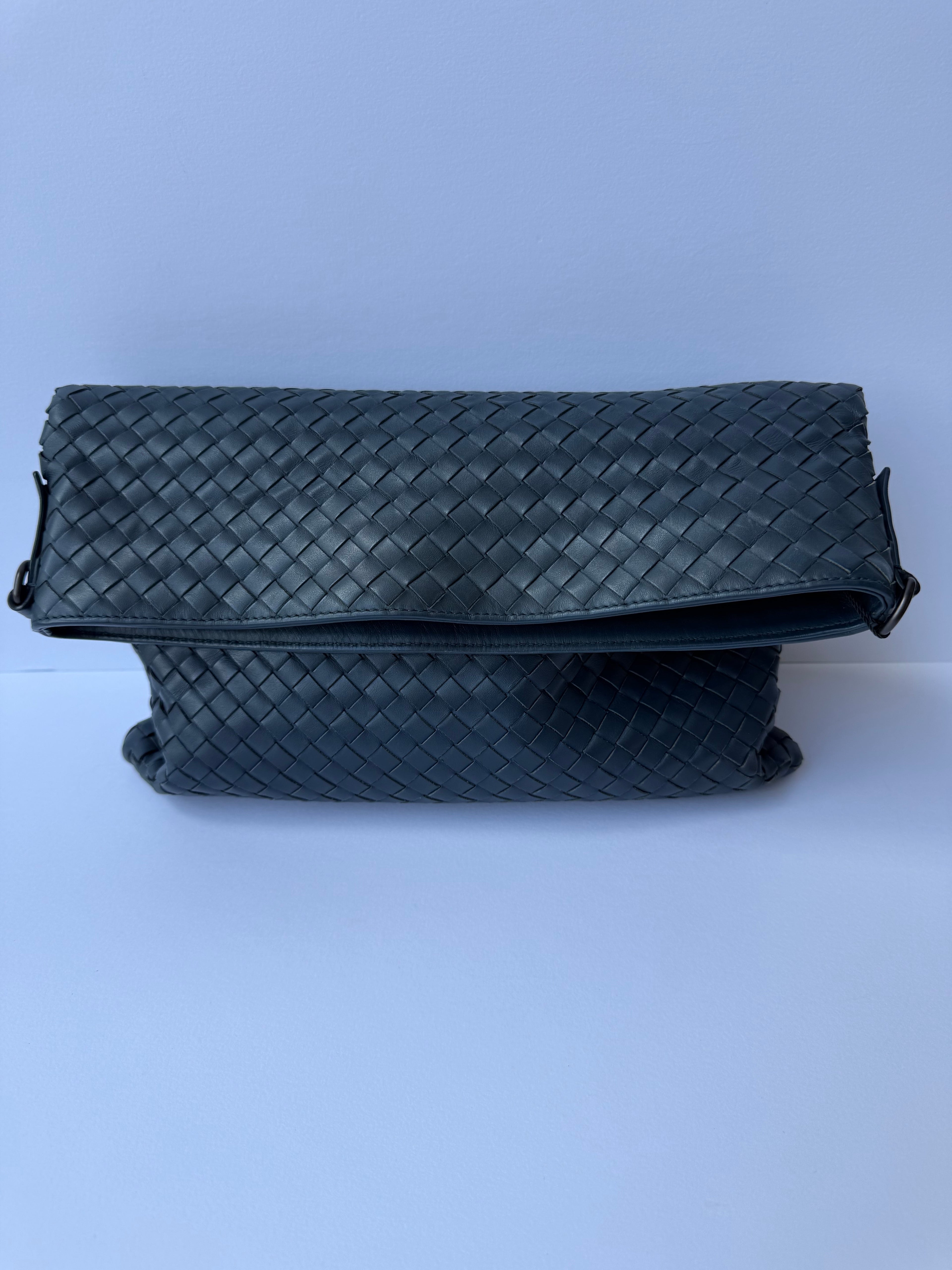 Bottega Veneta Intrecciato Crossbody Messenger Bag — Steel Blue