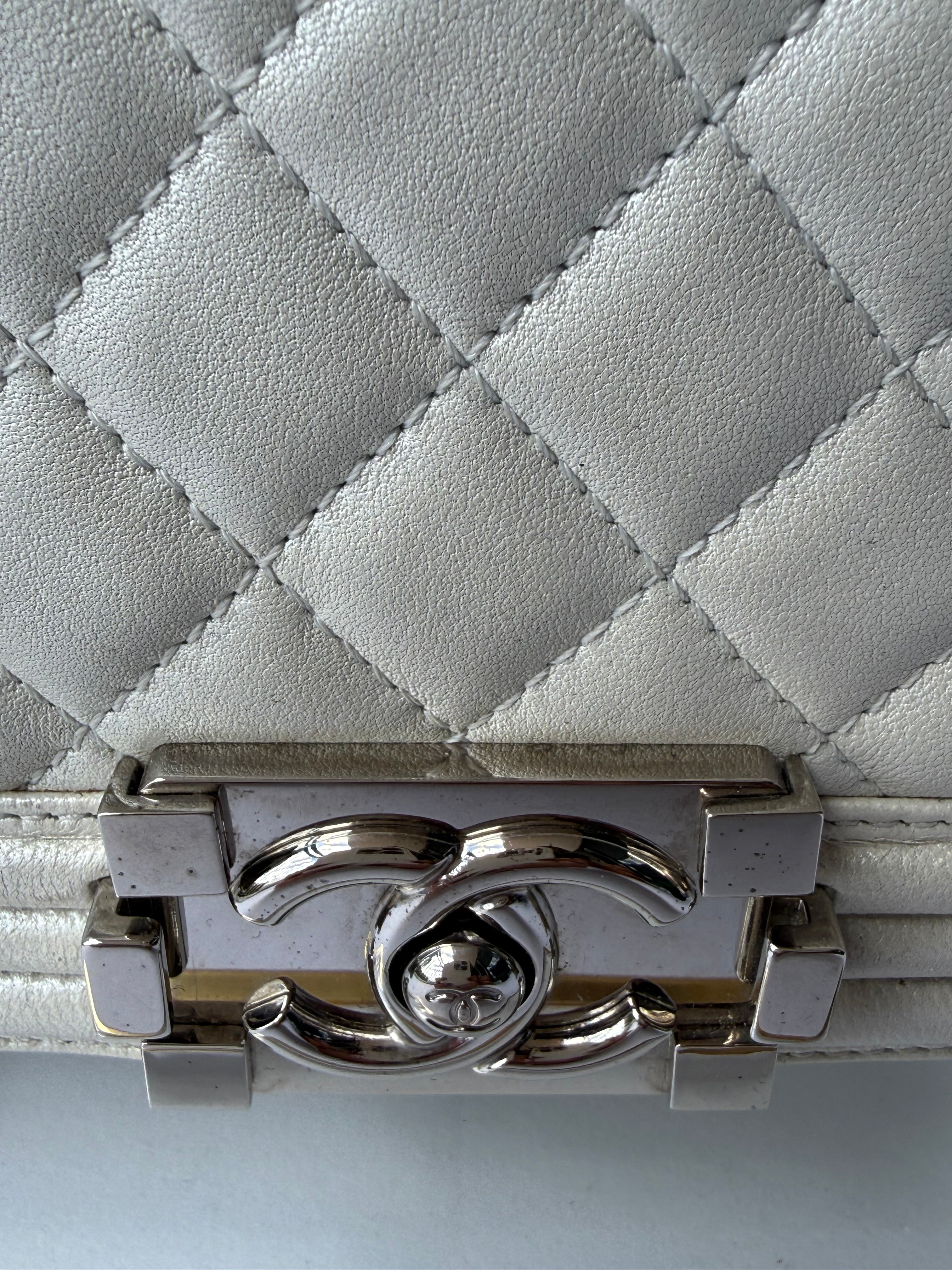 Chanel Boy Bag Medium — White Pearlescent