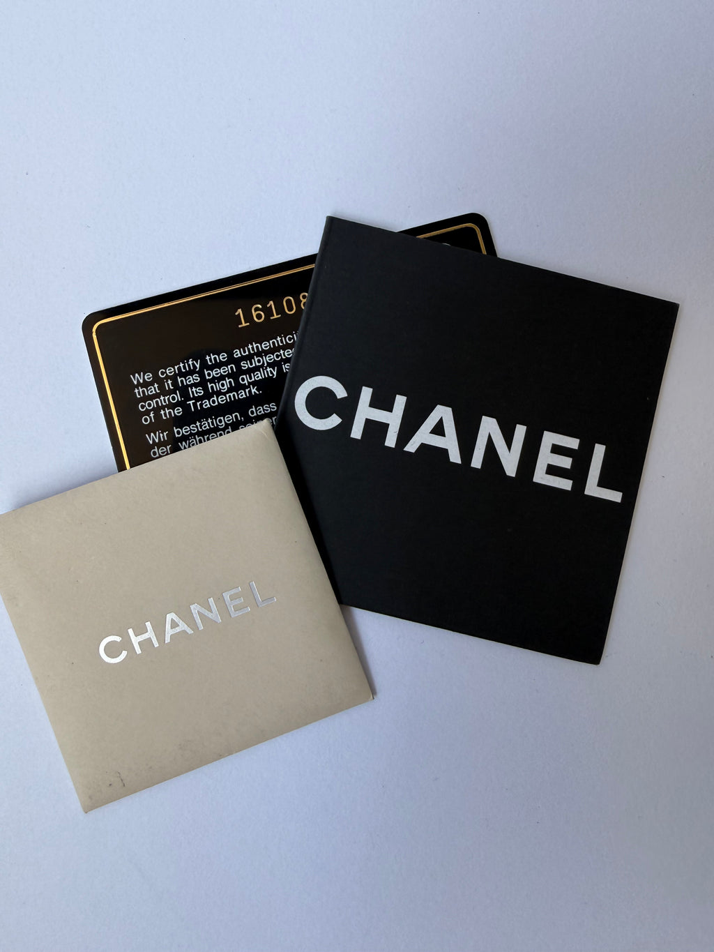 Chanel Boy Bag Medium — White Pearlescent