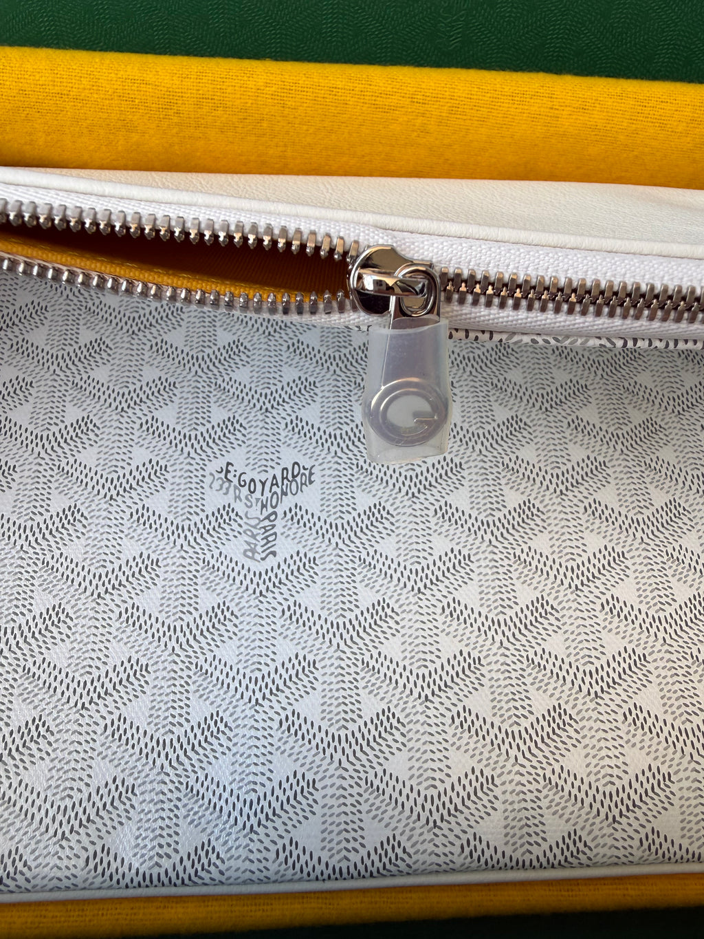 Goyard Saint-Marie MM Clutch White