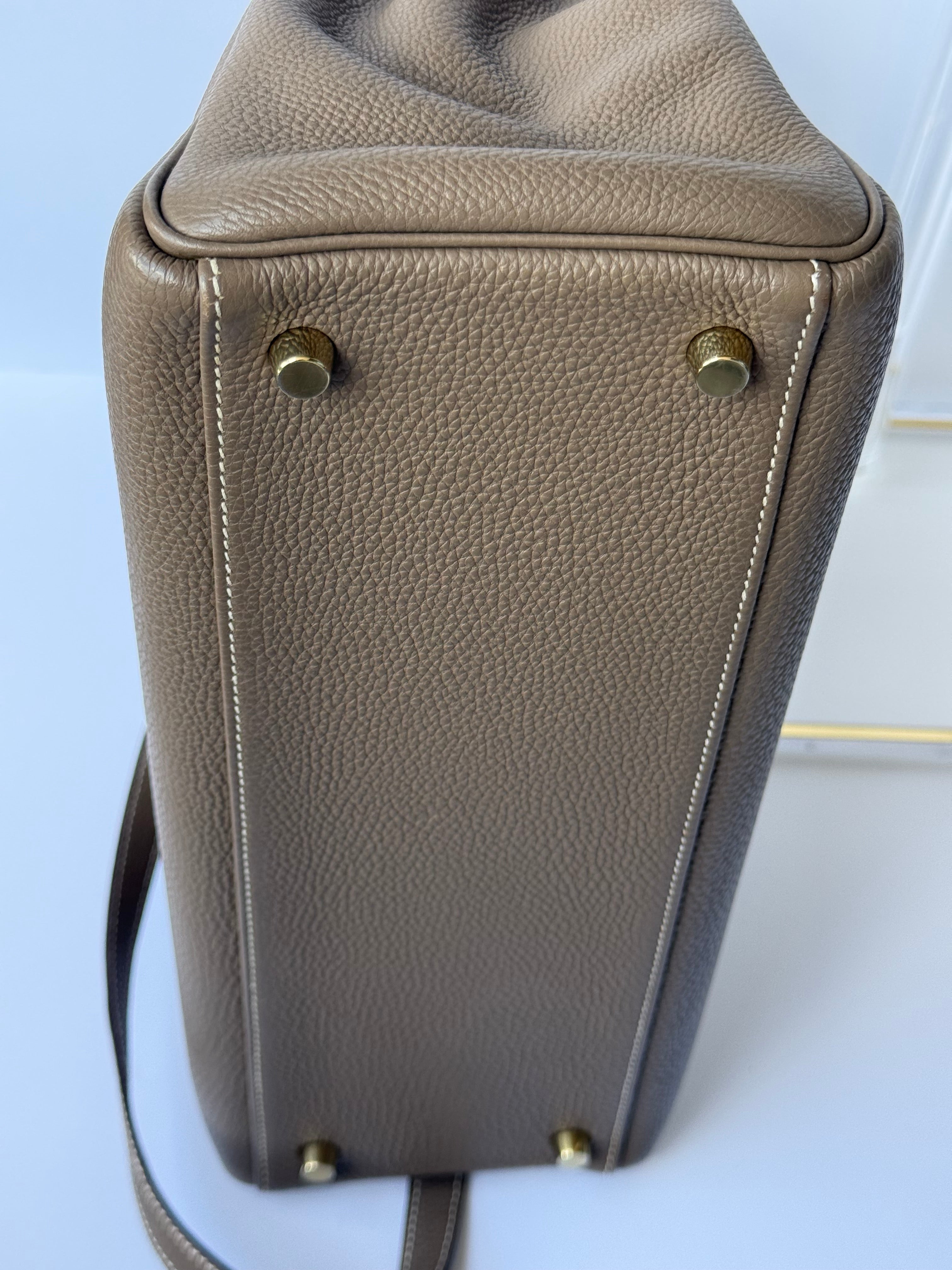 Hermès Kelly 32 Retourné in Étoupe Clemence with Gold Hardware
