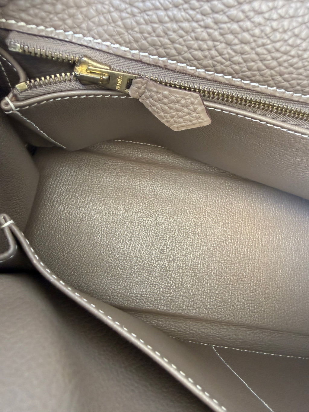 Hermès Kelly 32 Retourné in Étoupe Clemence with Gold Hardware