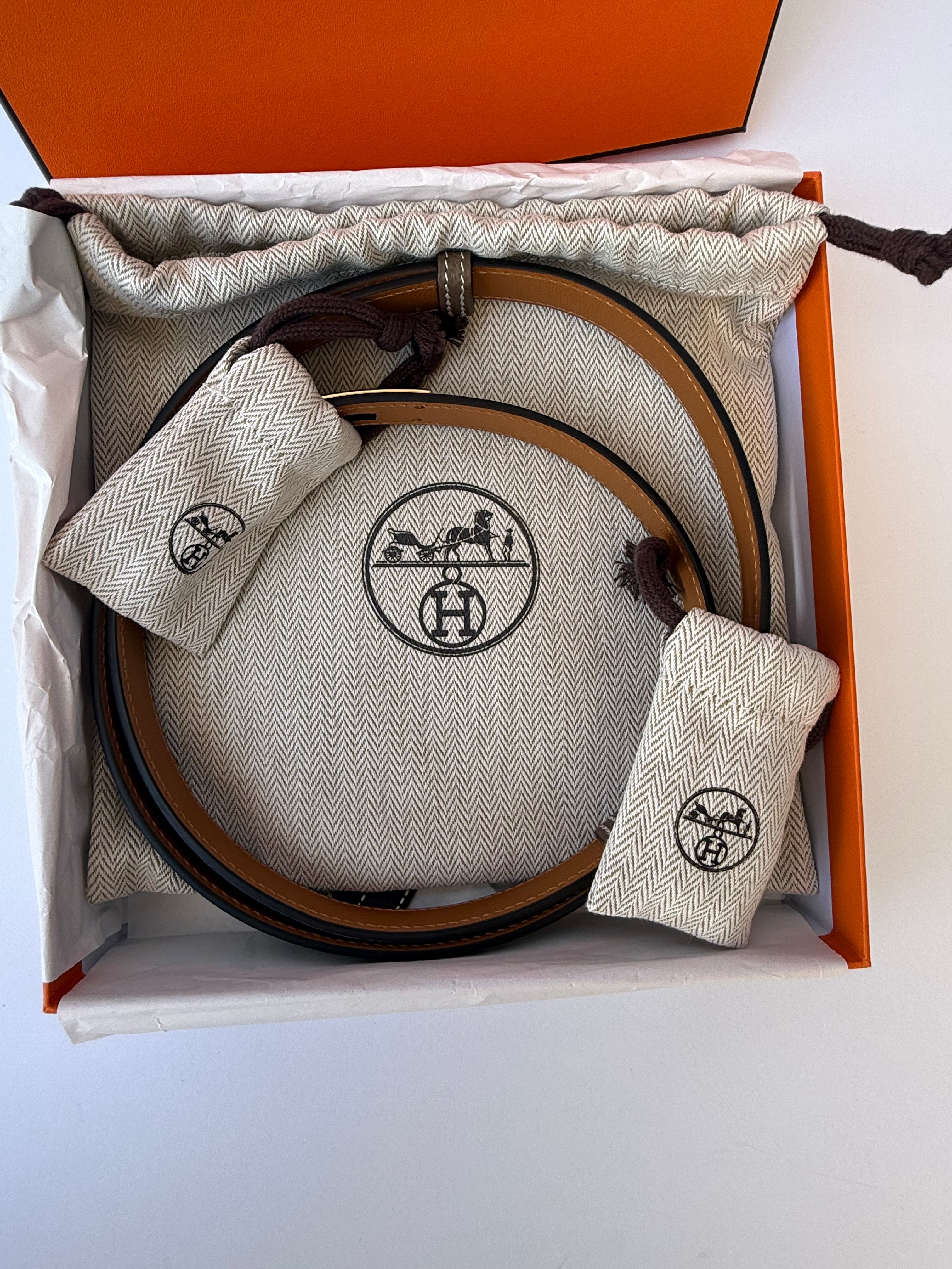 Hermès Kelly Belt in Etoupe & Gold Hardware