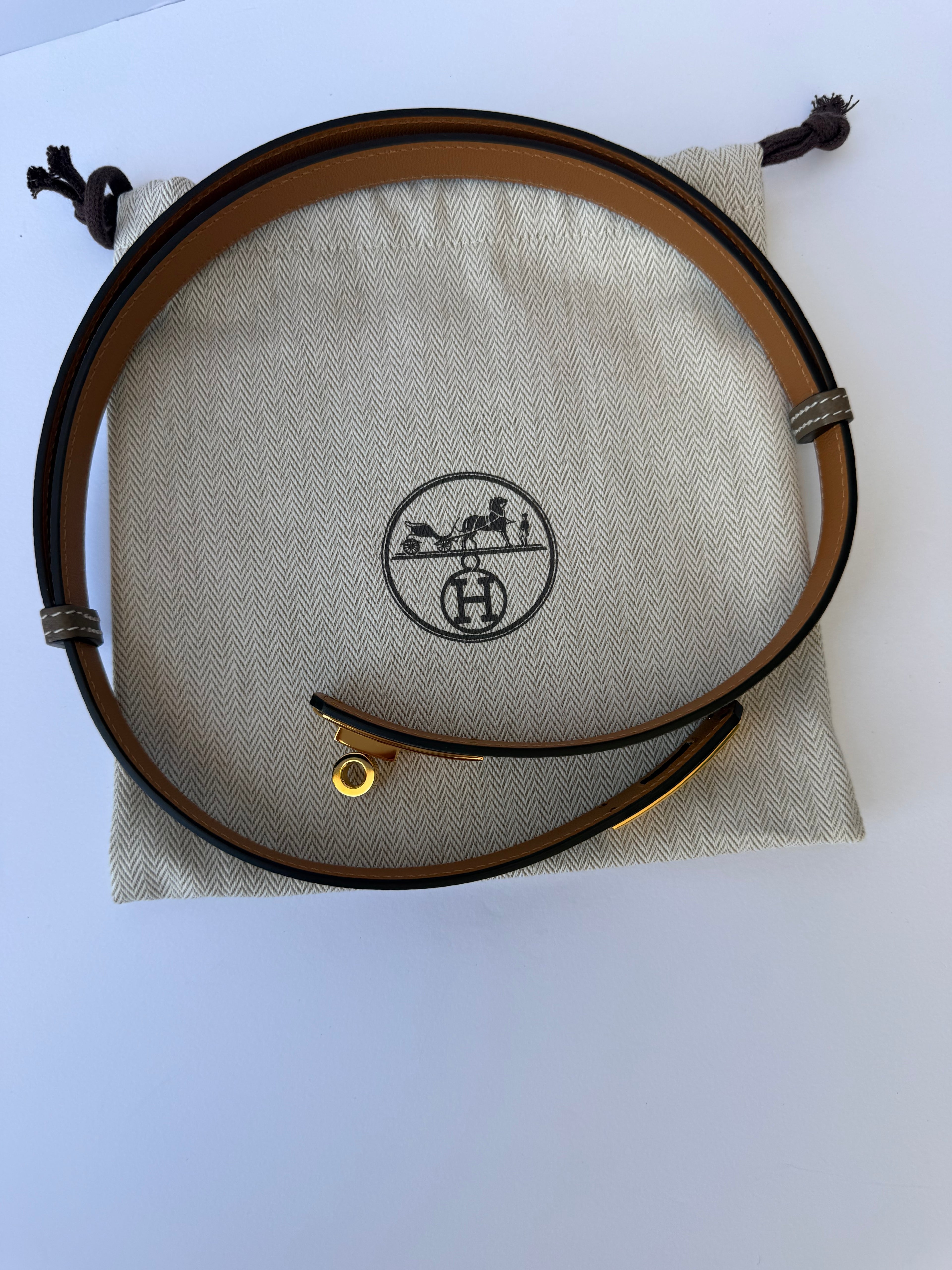 Hermès Kelly Belt in Etoupe & Gold Hardware