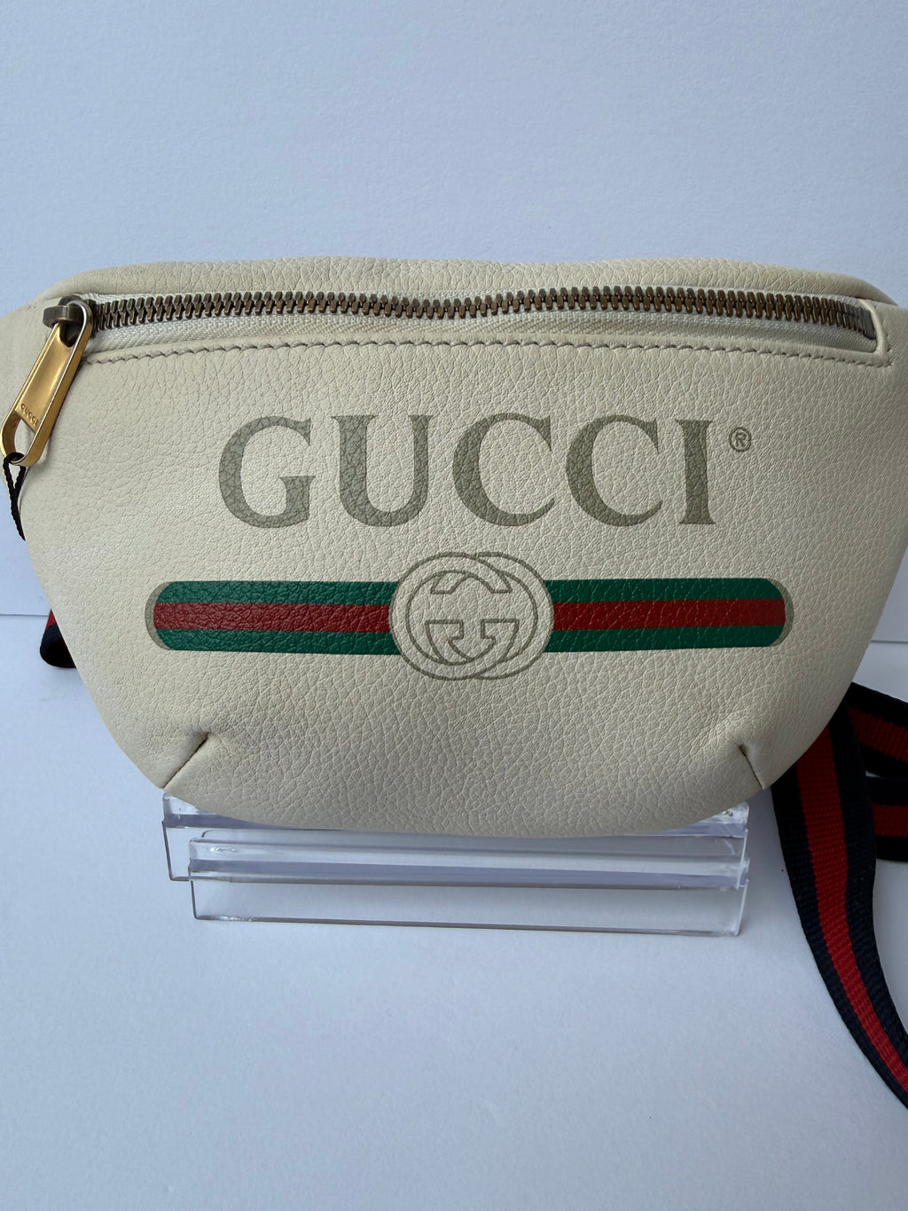 Gucci Grained Leather Logo Belt Bag in Cream
