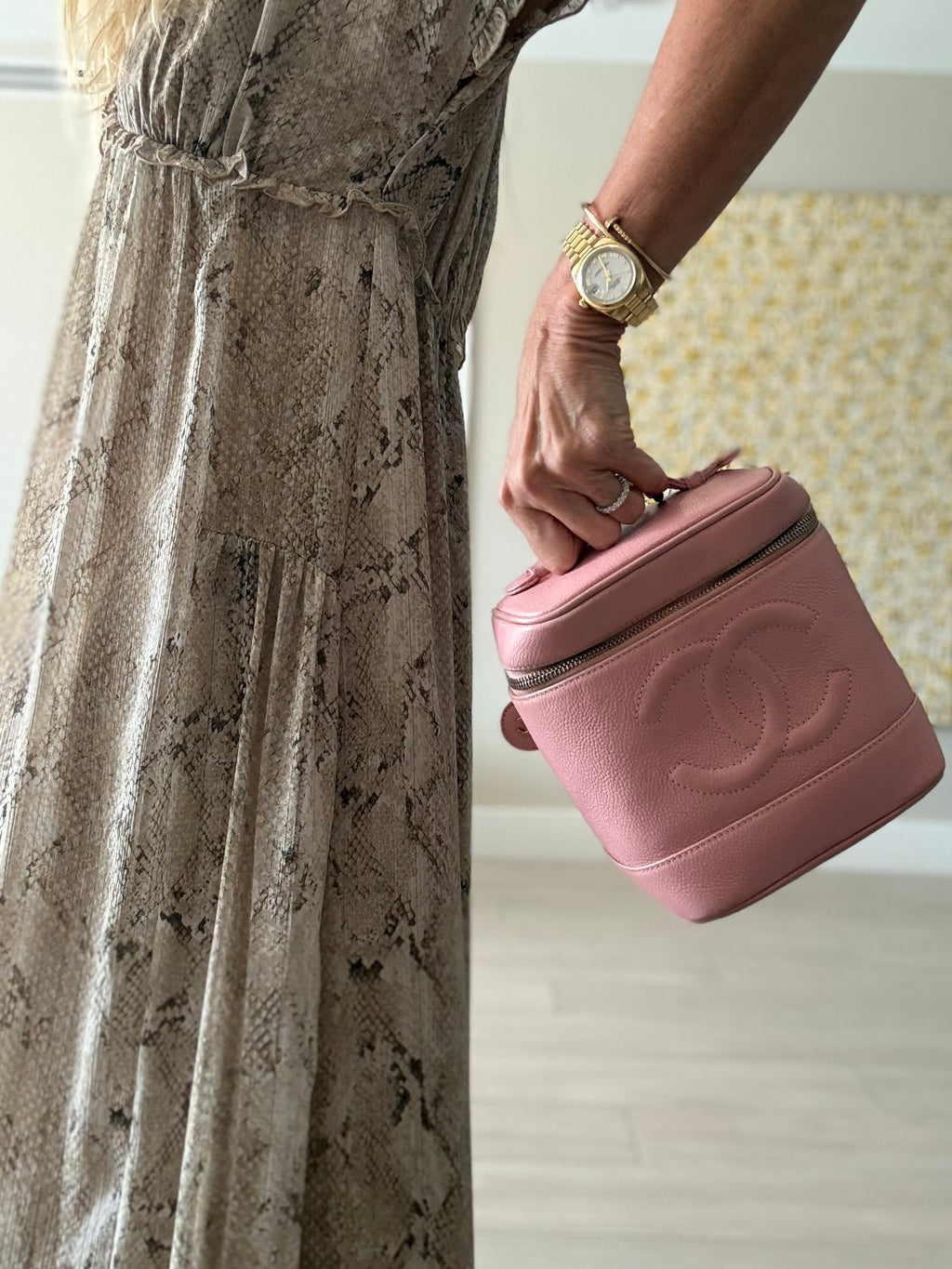Chanel Vintage Timeless Vanity Case in Pink Caviar Leather
